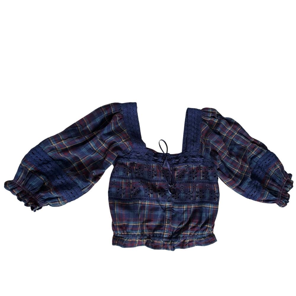 Blue plaid puff‑sleeve crop top with a square neckline & ruched bodice💙✨ Fits M